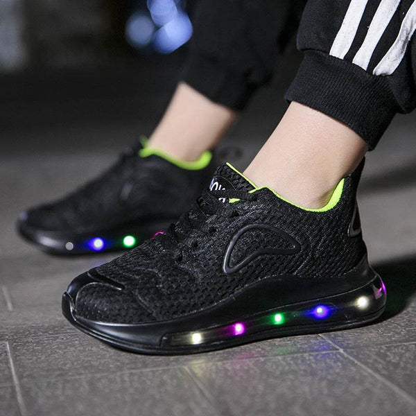 Sports shoes with rechargeable lights - NexoEden